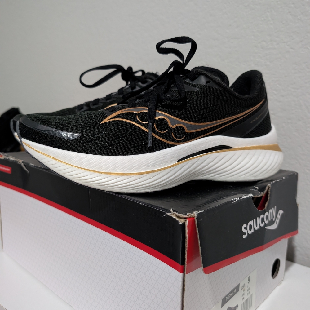 Saucony Womens Endorphin Speed 3 Black Goldstruck Running Shoes - Size 9 M